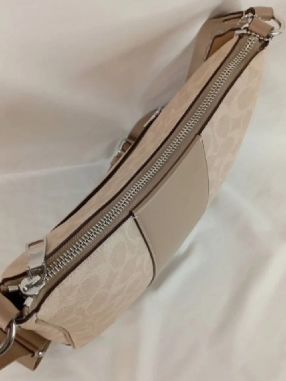 Coach Ellie File Bag In Signature Canvas w/ Stripe Taupe CZ183 Used *BAG ONLY*